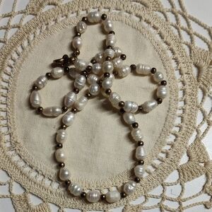 VTG Elegant Pearl and Metal Beads Necklace